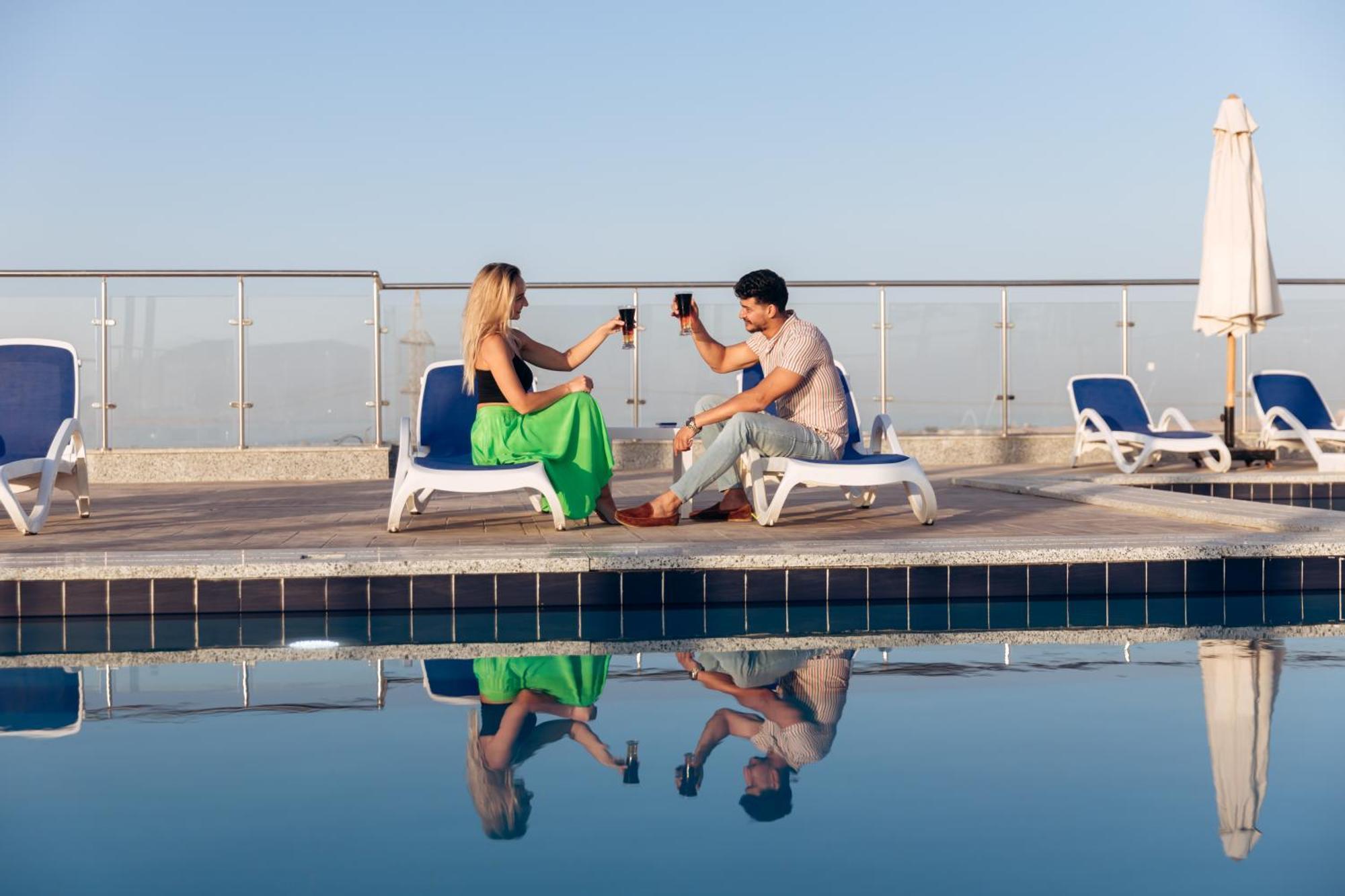 Sky Star Hotel Free Shuttle To Hurghada City Center Exterior photo